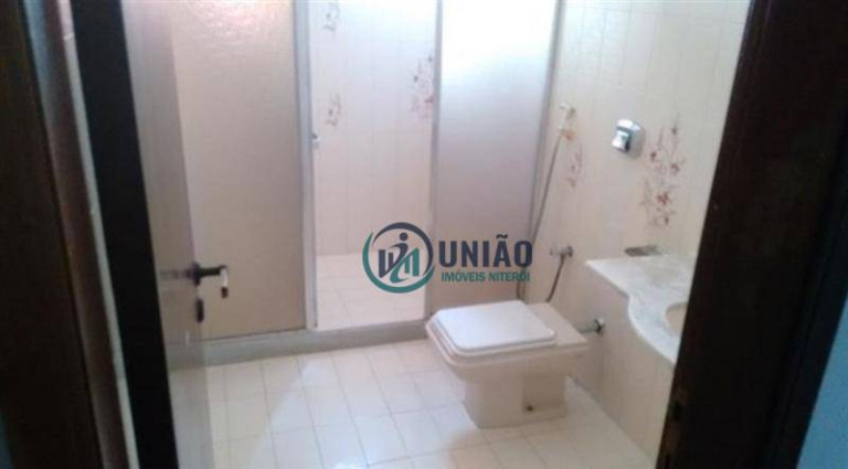 Imagem Casa com 4 Quartos à Venda, 377 m² em Itacoatiara - Niterói