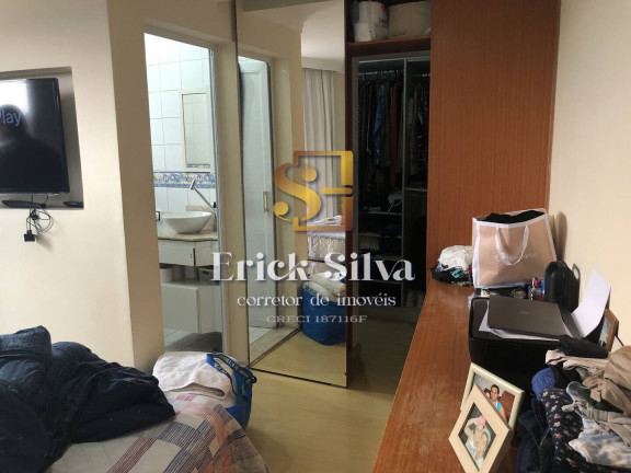 Imagem Casa com 3 Quartos à Venda, 210 m² em Vila Osasco - Osasco