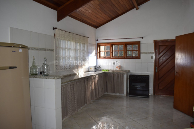 Imagem Casa com 4 Quartos à Venda, 242 m² em Região De Capivari - Campos Do Jordão Imagem Casa com 4 Quartos à Venda, 242 m² em Região De Capivari - Campos Do Jordão