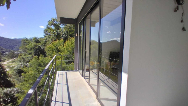 Imagem Casa com 3 Quartos à Venda, 300 m² em Vargem Grande - Teresópolis Imagem Casa com 3 Quartos à Venda, 300 m² em Vargem Grande - Teresópolis
