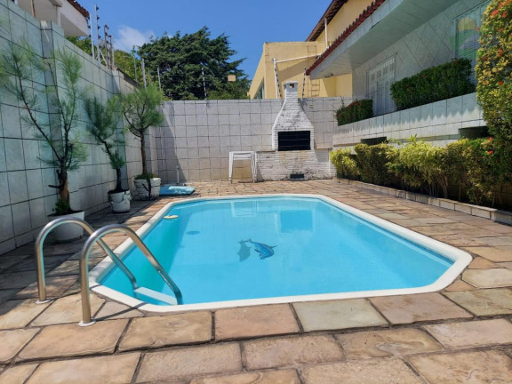 Imagem Casa com 3 Quartos à Venda, 250 m² Imagem Casa com 3 Quartos à Venda, 250 m²