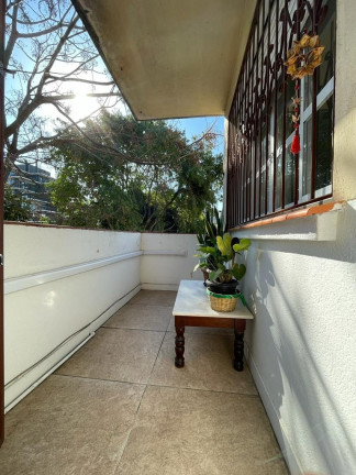 Imagem Imóvel com 3 Quartos à Venda, em Petrópolis - Porto Alegre Imagem Imóvel com 3 Quartos à Venda, em Petrópolis - Porto Alegre