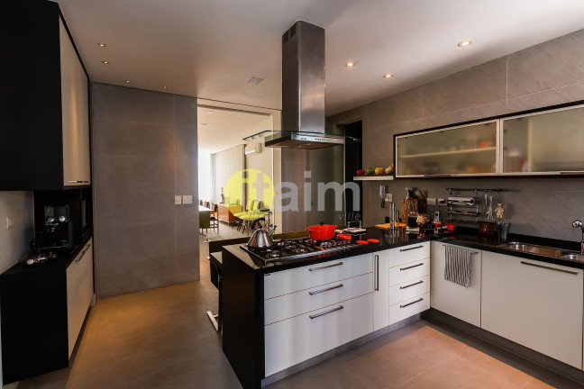 Apartamento com 3 Quartos à Venda, 230 m² em Jardim Paulista - São Paulo