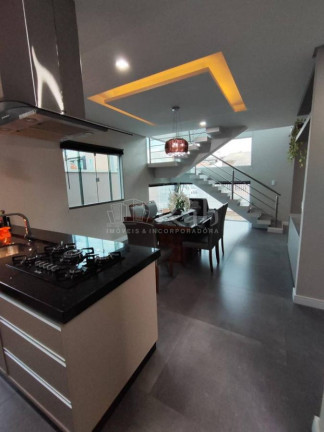 Imagem Sobrado com 3 Quartos à Venda, 120 m² em São Vicente - Itajaí