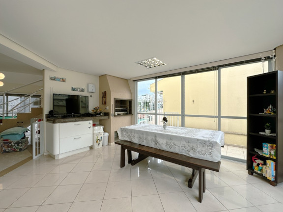 Imagem Casa com 3 Quartos à Venda, 334 m² em Capoeiras - Florianópolis Imagem Casa com 3 Quartos à Venda, 334 m² em Capoeiras - Florianópolis