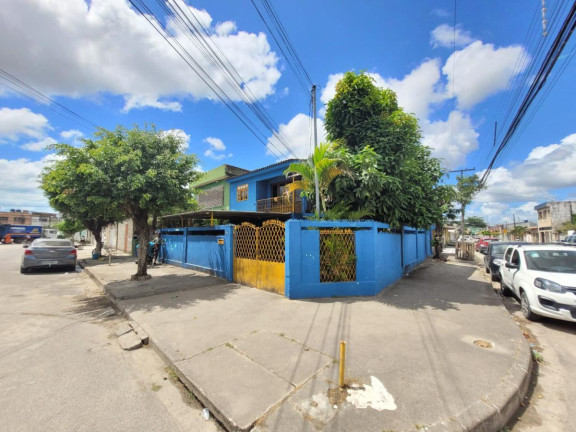 Casa com 6 Quartos à Venda, 200 m² em Engenho Do Meio - Recife