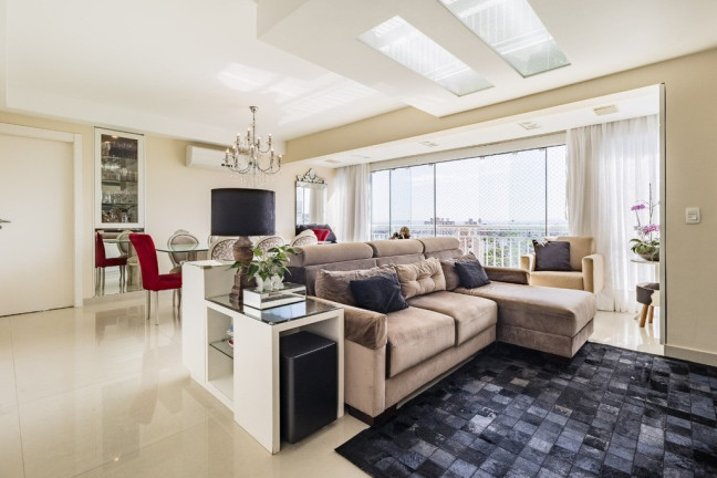Imagem Imóvel com 3 Quartos à Venda, 125 m² em Jardim Europa - Porto Alegre Imagem Imóvel com 3 Quartos à Venda, 125 m² em Jardim Europa - Porto Alegre
