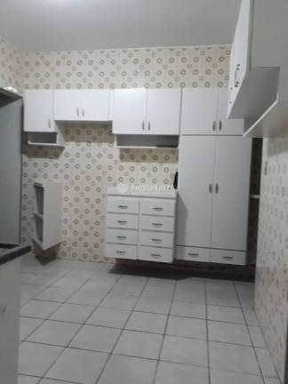 Imagem Sobrado com 4 Quartos à Venda, 130 m² em Taboão - Diadema
