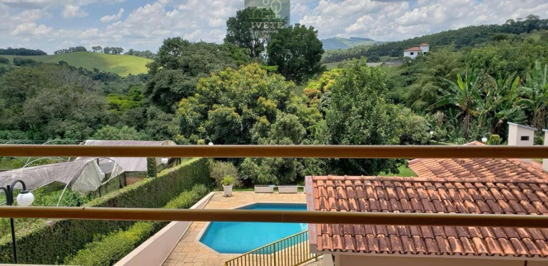 Imagem Chácara com 5 Quartos à Venda, 407 m²