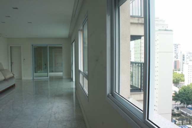 Imagem Apartamento com 3 Quartos para Alugar, 192 m² em Vila Nova Conceição - São Paulo