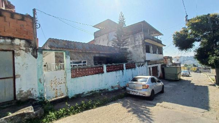 Imagem Casa com 3 Quartos à Venda, 341 m² em Lindo Parque - Sao Goncalo Imagem Casa com 3 Quartos à Venda, 341 m² em Lindo Parque - Sao Goncalo