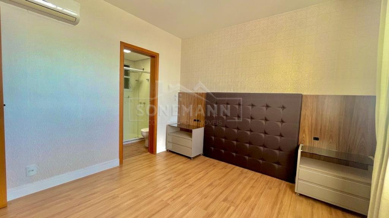 Imagem Apartamento com 4 Quartos à Venda, 124 m² em Barreiros - São José