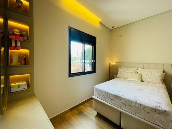 Imagem Sobrado com 4 Quartos à Venda, 250 m² Imagem Sobrado com 4 Quartos à Venda, 250 m²