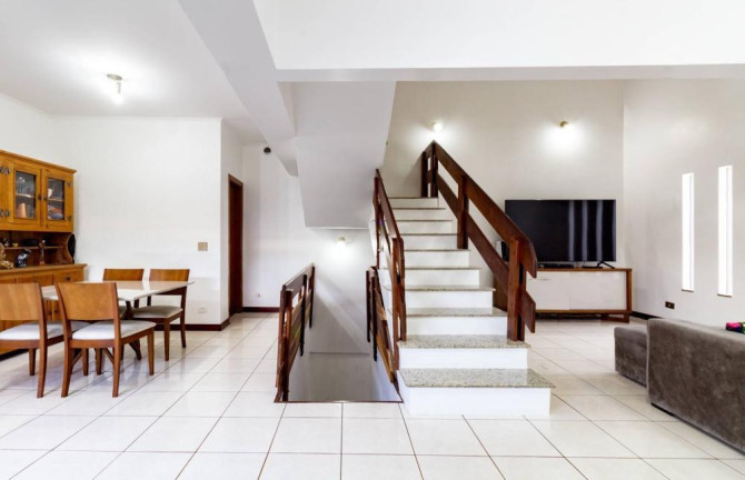 Imagem Casa com 3 Quartos à Venda, 271 m² em Sacomã - São Paulo Imagem Casa com 3 Quartos à Venda, 271 m² em Sacomã - São Paulo