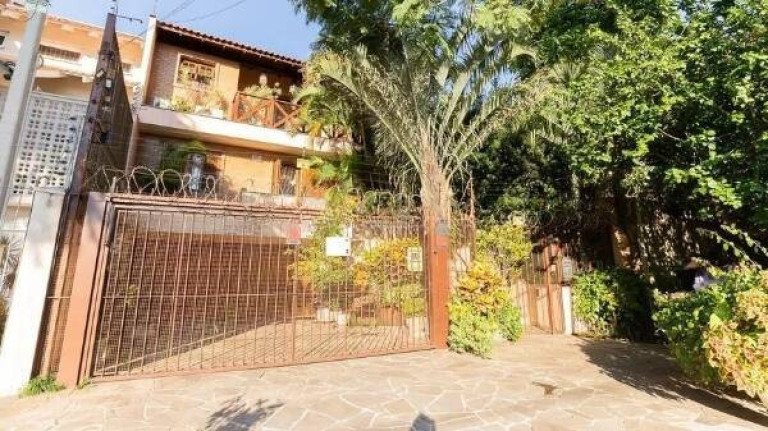 Imagem Casa com 4 Quartos à Venda, 233 m² em Chácara Das Pedras - Porto Alegre