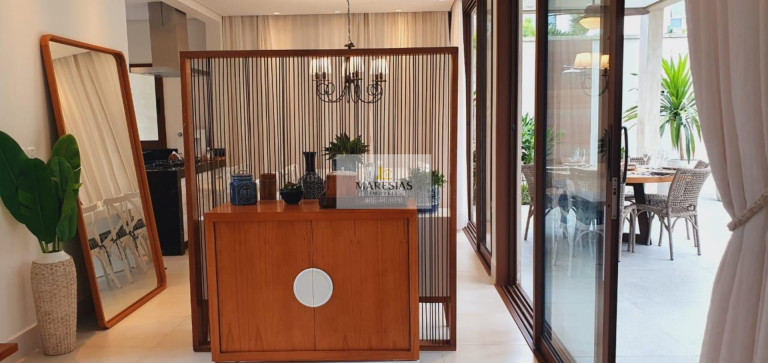 Imagem Casa com 5 Quartos à Venda, 240 m² em Maresias - São Sebastião Imagem Casa com 5 Quartos à Venda, 240 m² em Maresias - São Sebastião