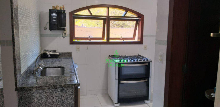 Imagem Casa com 4 Quartos à Venda, 390 m² em Piratininga - Niterói Imagem Casa com 4 Quartos à Venda, 390 m² em Piratininga - Niterói
