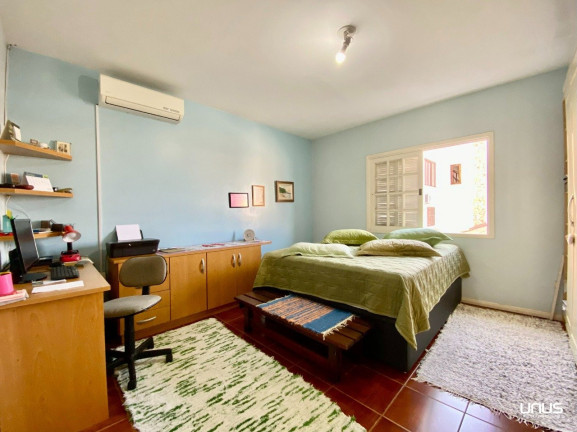 Imagem Casa com 5 Quartos à Venda, 420 m² em Coqueiros - Florianópolis