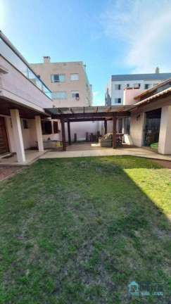 Imagem Casa com 3 Quartos à Venda, 200 m² em Centro - Tramandaí Imagem Casa com 3 Quartos à Venda, 200 m² em Centro - Tramandaí