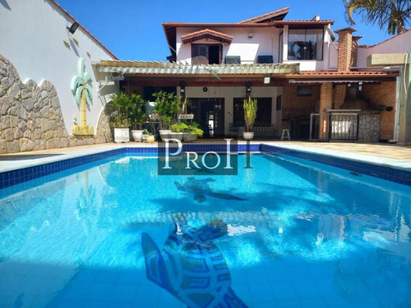 Sobrado com 5 Quartos à Venda, 400 m² em Cibratel I - Itanhaém