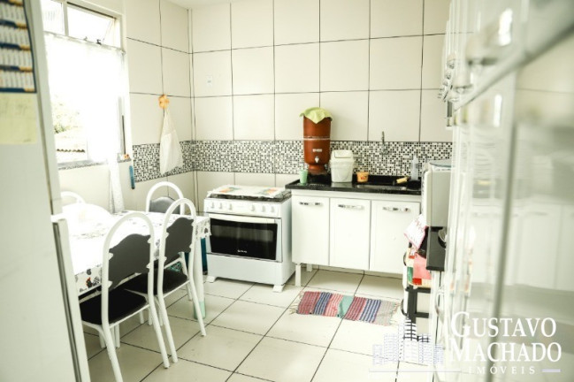 Imagem Casa com 4 Quartos à Venda, 260 m² em Vila Santa Cecília - Volta Redonda