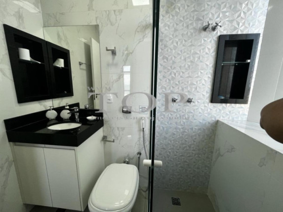 Imagem Apartamento com 3 Quartos à Venda, 126 m² em Pitangueiras - Guarujá Imagem Apartamento com 3 Quartos à Venda, 126 m² em Pitangueiras - Guarujá