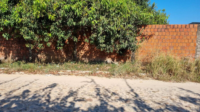 Imagem Terreno à Venda, 1.750 m² em Aquiraz