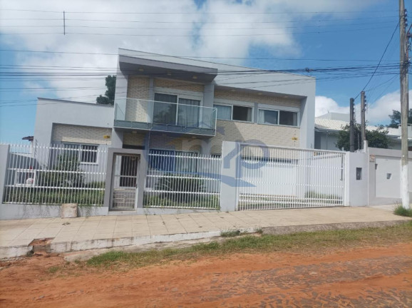 Casa com 4 Quartos à Venda, 311 m² em Centenário - Torres