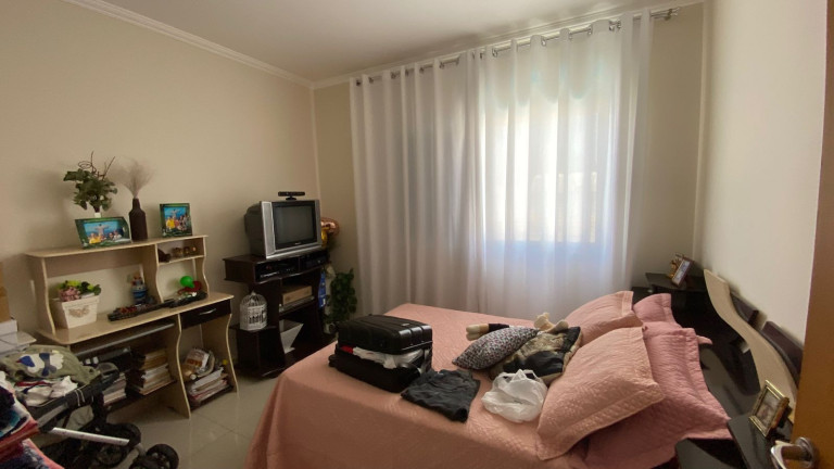 Imagem Casa com 4 Quartos à Venda, 206 m² em Jardim Colorado - São José Dos Campos