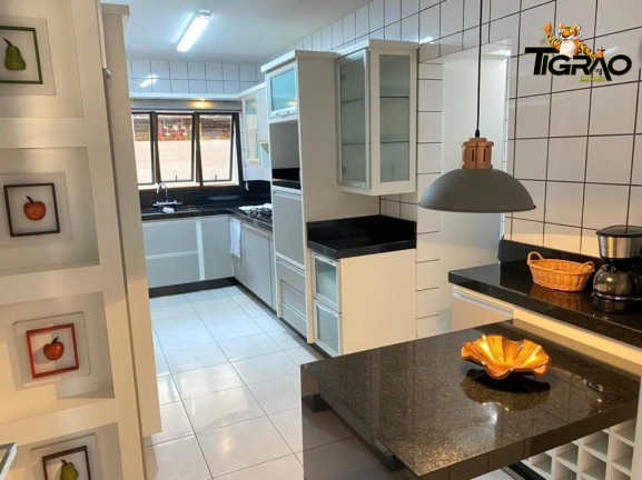 Imagem Apartamento com 3 Quartos à Venda, 189 m² em Centro - Itajaí
