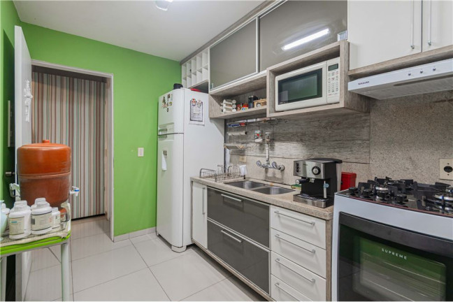 Imagem Casa com 2 Quartos à Venda, em Ipanema - Porto Alegre Imagem Casa com 2 Quartos à Venda, em Ipanema - Porto Alegre