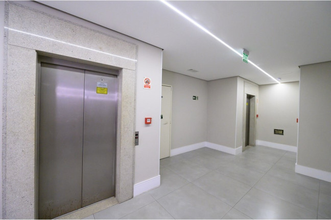 Imagem Imóvel com 1 Quarto à Venda, 49 m² em Centro Histórico - Porto Alegre Imagem Imóvel com 1 Quarto à Venda, 49 m² em Centro Histórico - Porto Alegre