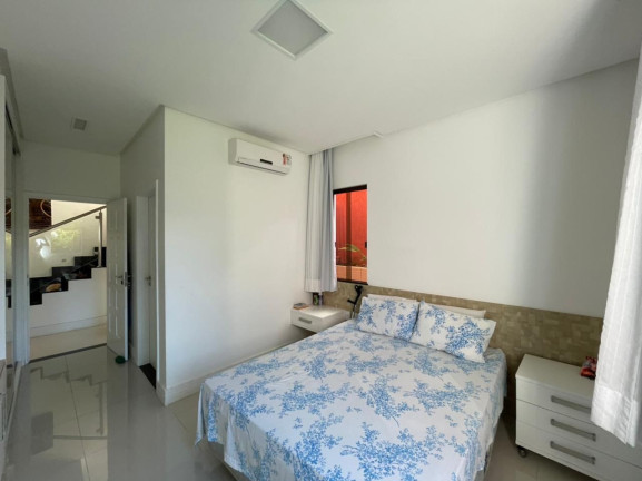 Imagem Casa com 4 Quartos à Venda, 900 m² em Busca Vida - Camaçari