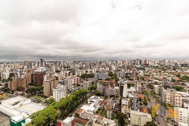 Imagem Casa com 3 Quartos à Venda, 127 m² em Bigorrilho - Curitiba