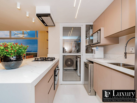 Imagem Apartamento com 2 Quartos à Venda, 172 m² em Itaim Bibi - São Paulo Imagem Apartamento com 2 Quartos à Venda, 172 m² em Itaim Bibi - São Paulo