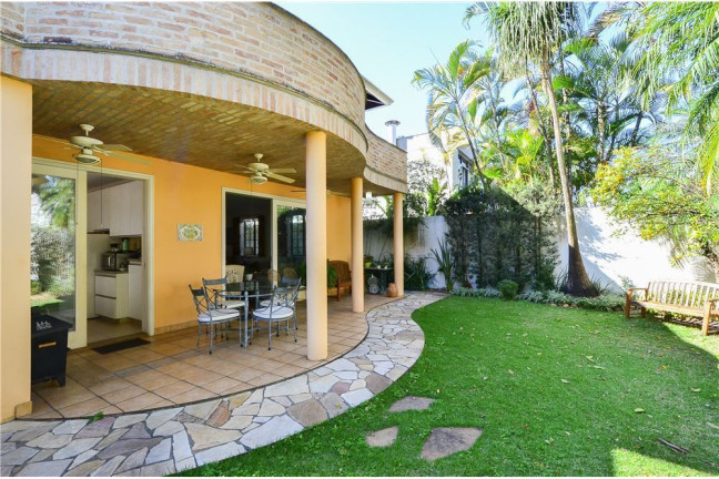 Imagem Casa com 4 Quartos à Venda, 312 m² em Butantã - São Paulo Imagem Casa com 4 Quartos à Venda, 312 m² em Butantã - São Paulo
