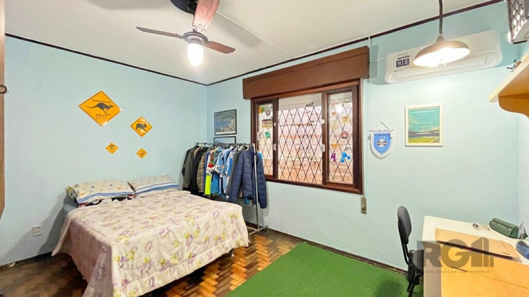 Imagem Casa com 3 Quartos à Venda,  em Santa Tereza - Porto Alegre