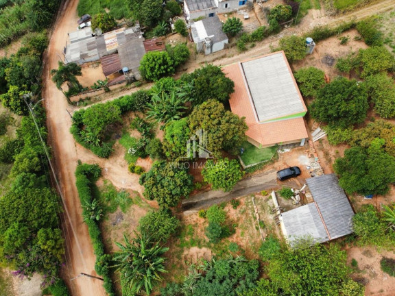 Imagem Chácara com 3 Quartos à Venda, 3.000 m² em Mombuca - Santa Branca Imagem Chácara com 3 Quartos à Venda, 3.000 m² em Mombuca - Santa Branca