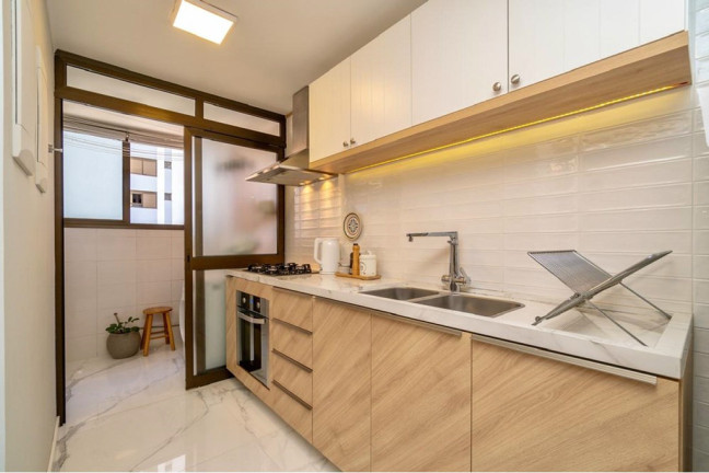 Imagem Apartamento com 3 Quartos à Venda, 94 m² em Menino Deus - Porto Alegre