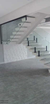 Imagem Sobrado com 4 Quartos à Venda, 215 m² em Residencial Morumbí - Poços De Caldas Imagem Sobrado com 4 Quartos à Venda, 215 m² em Residencial Morumbí - Poços De Caldas