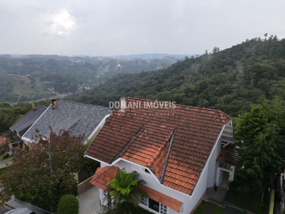 Imagem Casa com 4 Quartos à Venda, 205 m² em Região Do Alto Do Capivari - Campos Do Jordão Imagem Casa com 4 Quartos à Venda, 205 m² em Região Do Alto Do Capivari - Campos Do Jordão