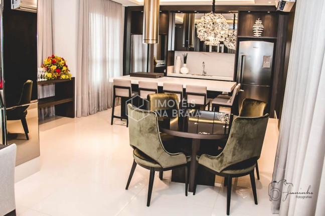 Imagem Apartamento com 3 Quartos à Venda, 144 m² em Fazenda - Itajaí