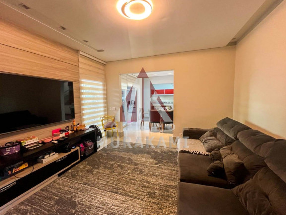 Imagem Imóvel com 3 Quartos à Venda, 374 m² em Conj. Hab. Inocente Vila Nova Júnior - Maringá Imagem Imóvel com 3 Quartos à Venda, 374 m² em Conj. Hab. Inocente Vila Nova Júnior - Maringá