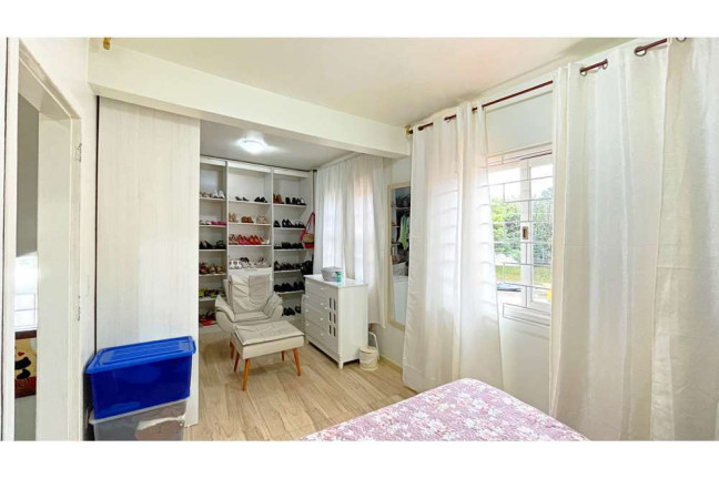 Imagem Casa com 2 Quartos à Venda, 320 m² em Partenon - Porto Alegre Imagem Casa com 2 Quartos à Venda, 320 m² em Partenon - Porto Alegre