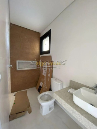 Imagem Casa com 5 Quartos à Venda, 251 m² em Condominio Celebration - Xangri-lá Imagem Casa com 5 Quartos à Venda, 251 m² em Condominio Celebration - Xangri-lá