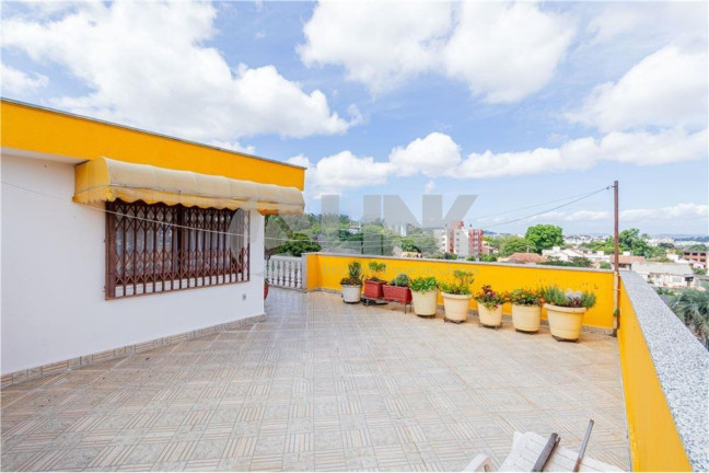 Imagem Imóvel com 2 Quartos à Venda, 203 m² em Nonoai - Porto Alegre Imagem Imóvel com 2 Quartos à Venda, 203 m² em Nonoai - Porto Alegre