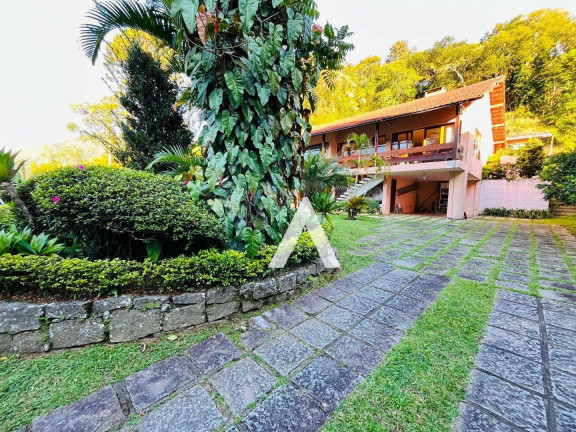 Imagem Casa com 4 Quartos à Venda, 280 m² em Comary - Teresópolis Imagem Casa com 4 Quartos à Venda, 280 m² em Comary - Teresópolis