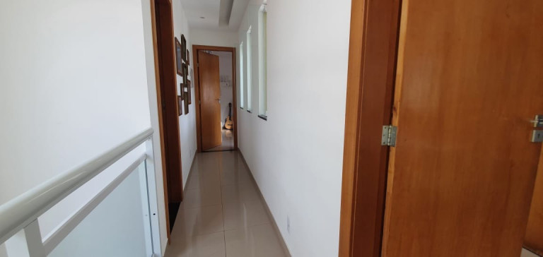 Imagem Casa com 3 Quartos à Venda, 180 m² em Piratininga - Niterói Imagem Casa com 3 Quartos à Venda, 180 m² em Piratininga - Niterói