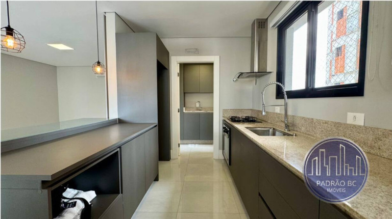 Imagem Apartamento para Alugar, 130 m² em Centro - Balneário Camboriú Imagem Apartamento para Alugar, 130 m² em Centro - Balneário Camboriú