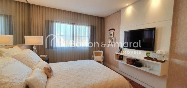 Imagem Apartamento com 3 Quartos à Venda, 215 m² em Cambuí - Campinas